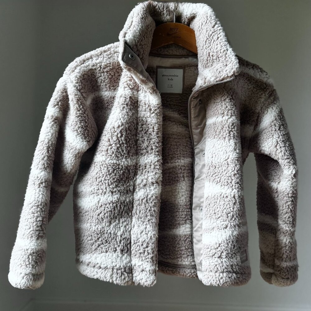 Abercrombie Kids Sherpa Fleece | 11/12 | Cream Tan